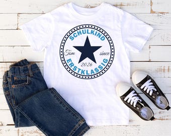 T-Shirt zur Einschulung  Schulkind 2026 mit Namen  / Einschulungsshirt / Erster Schultag / T-Shirt Erster Schultag