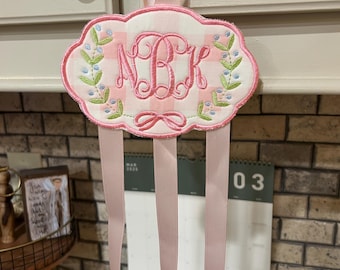 Porta lazos bordado personalizado