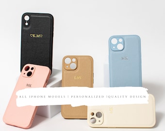 Étui en cuir personnalisé pour iPhone 15, étui de téléphone en cuir végétalien souple gravé monogramme, étui de téléphone gravé des initiales, Idée cadeau pour iPhone 14