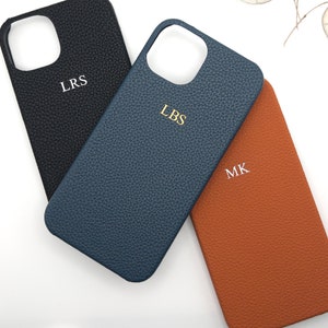 Gepersonaliseerde lederen iPhone-hoesje, aangepast monogram initiële iPhone 15, 14, 13,12,11,Xr, X,8,7, Mini, Pro, Max gepersonaliseerd lederen cadeau-idee afbeelding 3