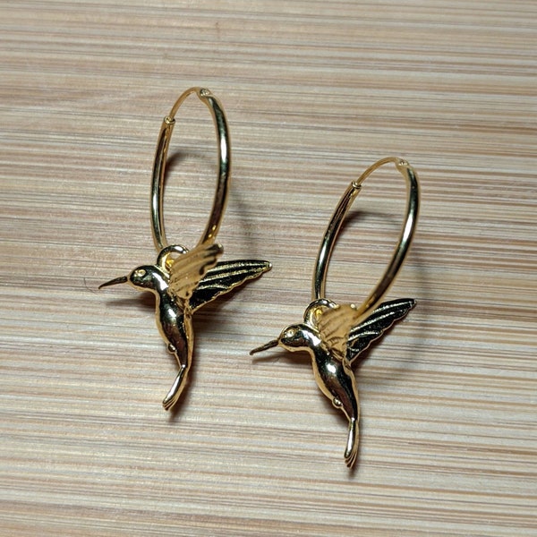 Bird Silhouette Hoop Earrings – Gold Stainless Steel main image 1