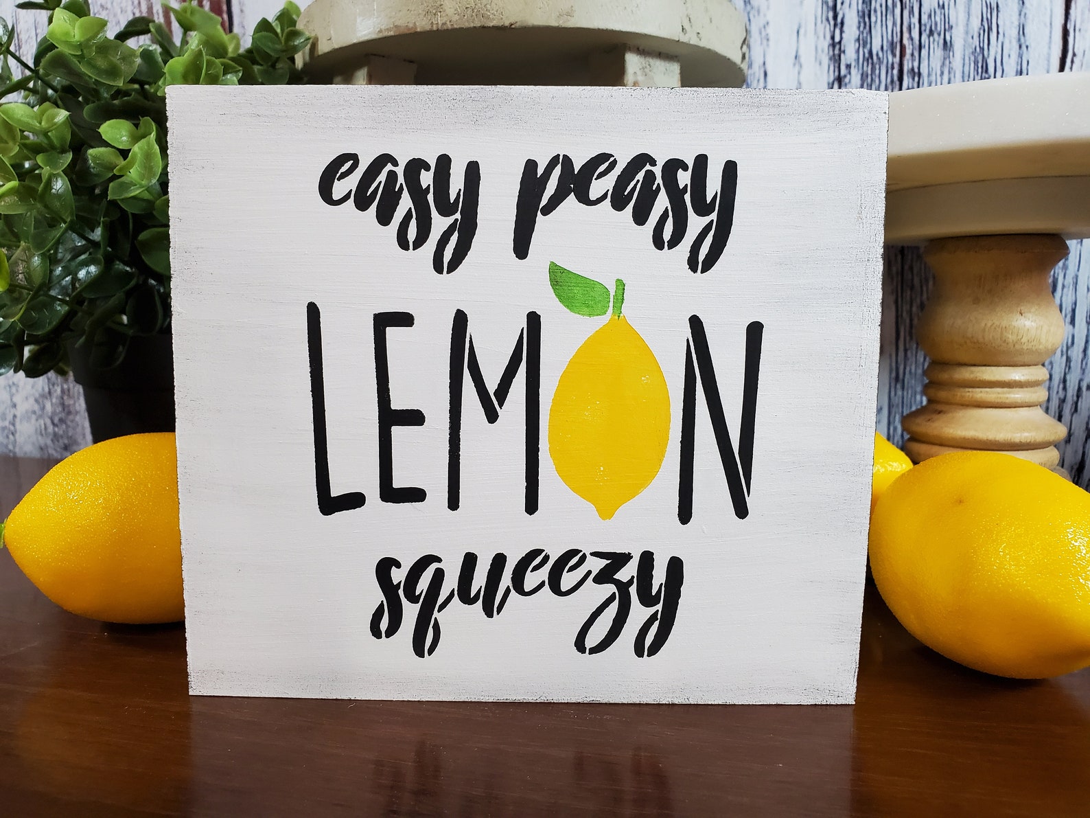 Easy Peasy Squeeze My Lemons