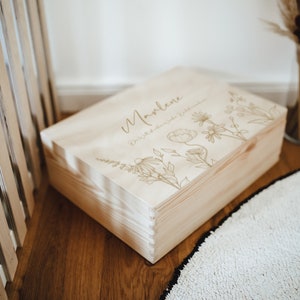 Caja de madera personalizada | FLORES SILVESTRES | Cajas de recuerdos de madera | grabado | Caja de memoria | regalo de nacimiento bebe