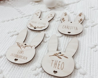 Ciondolo coniglietto pasquale personalizzato, ciondolo pasquale con targhetta, regalo personalizzato, ciondolo in legno, regalo di Pasqua