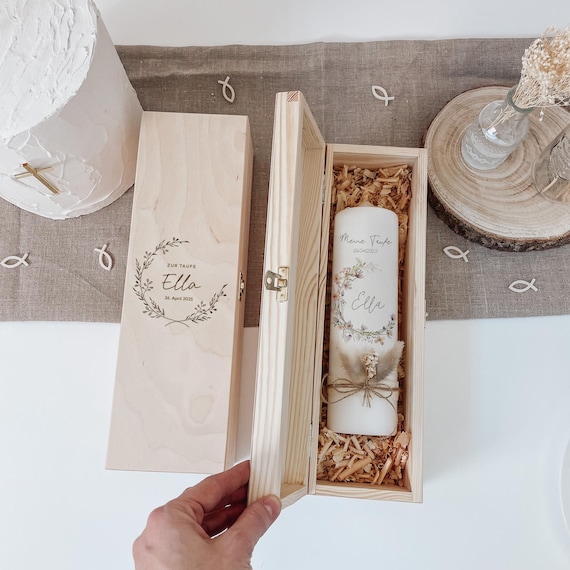 Holzkiste für Taufkerze personalisiert, Geschenkbox mit Gravur als Kerzenbox, Geschenk Taufe,  Konfirmation, Kommunion oder Zeitkapsel