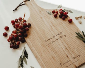Tabla de cortar personalizada como regalo, regalo de boda, regalo de inauguración de la casa, para parejas y familias, tabla de servir de bambú