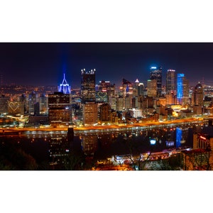 Pittsburgh Skyline Panorama with Hearts Full Color Version image 1