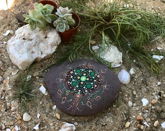 Mandala Stone in Green and Gold (Large)