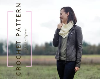 CROCHET PATTERN | The Erythrocyte Cowl | Crochet Cowl | Bandana Cowl | Triangle Cowl | Crochet Ribbed Cowl | PDF Pattern | Yarnique