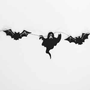 Ghirlanda di Halloween, ghirlanda Halloween, fantasmi ghirlanda, pipistrelli ghirlanda, decorazione finestra Halloween, carta kraft fantasma, decorazione pipistrello