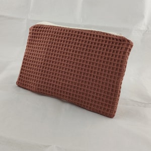 Cosmetic bag brick red, cosmetic bag blush, cosmetic bag flat, cosmetic bag waffle look, toiletry bag flat, small cosmetic bag
