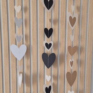 Heart garland, paper garland for weddings, heart window decorations, heart window decorations, Valentine's Day decorations. Hanging window decorations