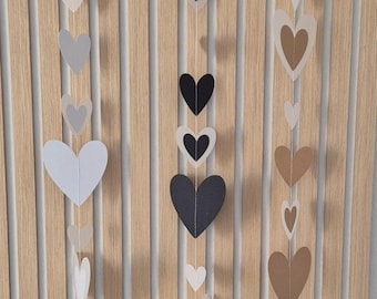 Herz Girlande aus Kraftpapier - Handgemachte Fensterdeko zum Aufhängen, Hochzeitsdeko, Valentinstag Deko, Papiergirlande Herz