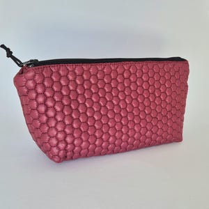 Kulturtasche weinrot, Kosmetiktasche weinrot, Kosmetiktasche gesteppt, Kulturtasche rot, Kosmetiktasche rot, Kulturtasche gesteppt
