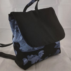 Sac à dos mini tissu coton noir, sac à dos motif floral, sac à dos petit tissu, sac à dos en tissu, mini sac à dos en tissu, petit sac à dos