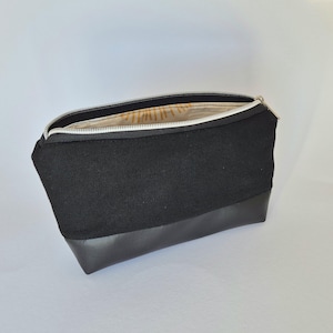 Kosmetiktasche abwischbar Schwarz, Kosmetiktasche Kunstleder und Stoff, Kulturtasche Schwarz, Schminktasche Schwarz