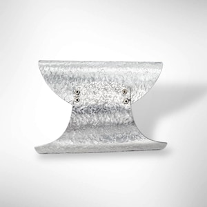 OLD MOON - Elegant Creative Cuff for the LUNAR Collection