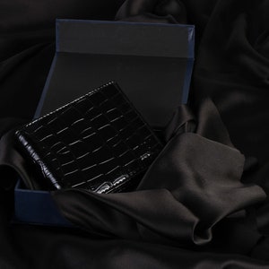Cartera de hombre Hercules (negro patente) / Regalo del día del padre / Carteras de cuero sintético vegano / Monedero de hombre negro / Carteras de cuero de cocodrilo para papá