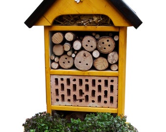 Insektenhotel Modell Kiefer mit Balkon als Pflanz/Blumen Kasten