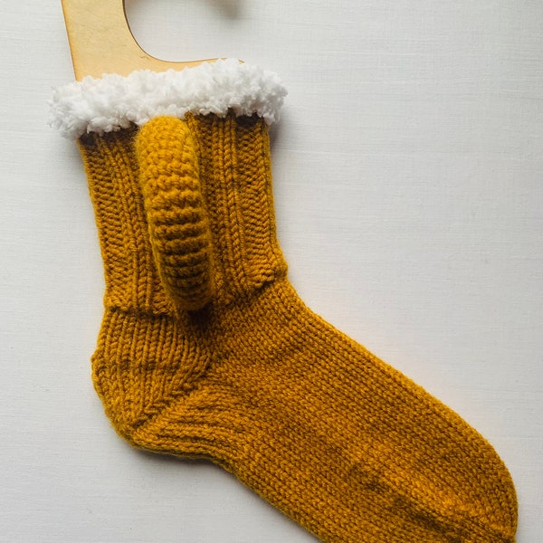 Perfect gift! Handknit beer mug glass socks made out of wool! Warm and soft gift!
