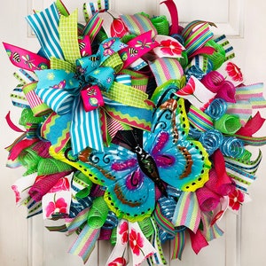 large bright full colorful butterfly and bugs welcome Wreath