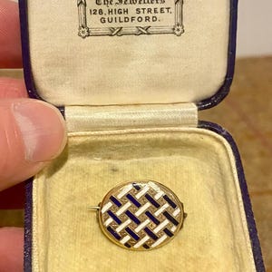 Antique Mourning Brooch with Hair in Vintage Jewellery Box. Antique Enamel Mourning Hair Brooch. Victorian / Georgian era mourning Jewelry