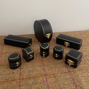 Scatole per gioielli in stile vintage. Scatole per gioielli in stile antico. Scatola per anelli, scatola per pendenti, scatola per braccialetti, scatola per gemelli