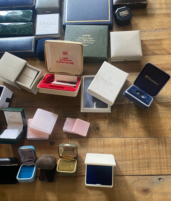 Large Collection of Vintage and Modern Jewellery Boxe… - Gem