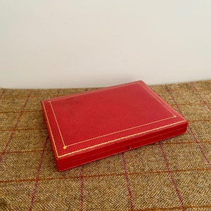 Large Vintage Jewellery Box. Leather Vintage Jewelry Box. British Jewellers Box