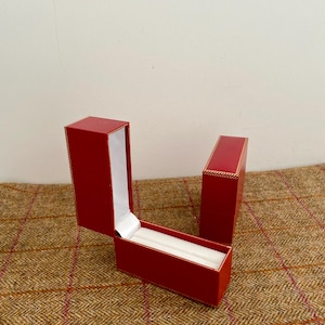 Wonderful New Jewelry Box for a bangle. Bracelet Box. Jewellery Box for bracelet.