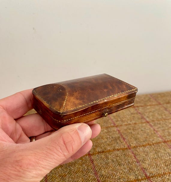 一生ものに出会うアンティークジュエリーボックス | Special Library