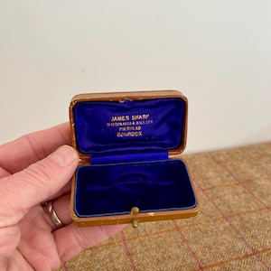 Wonderful Vintage Jewelry Box. Antique Jewellery Box. Vintage Brooch Box. Scottish Jewellers Shop Display case