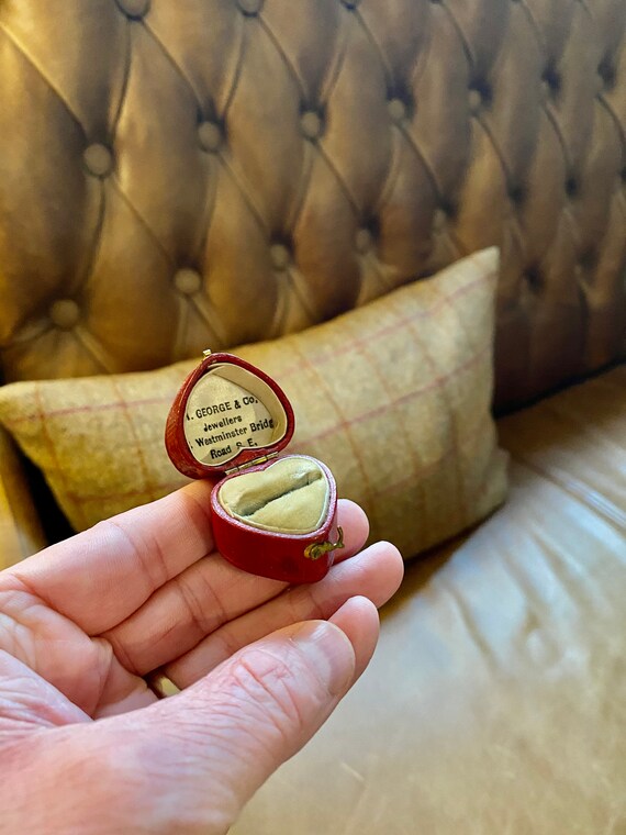 Victorian Antique Leather ring Box. Vintage Heart