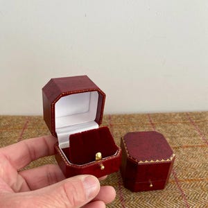 Vintage Style Earrings Box. New Red Leatherette Antique style jewellery box. Beautiful Jewelry Box for Earrings