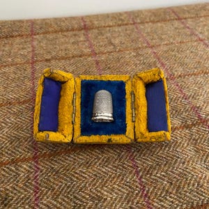 Victorian Sterling Silver Thimble in small Double Door Antique Velvet Thimble Case. Hallmarked Chester 1893