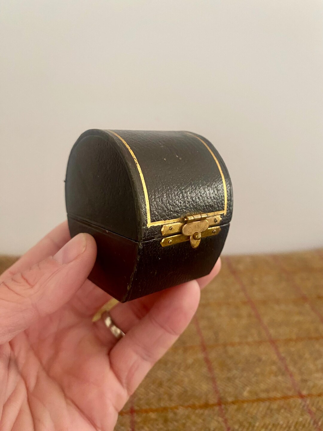 Wonderful Antique Napkin Ring Box. Vintage Case for Napkin Ring