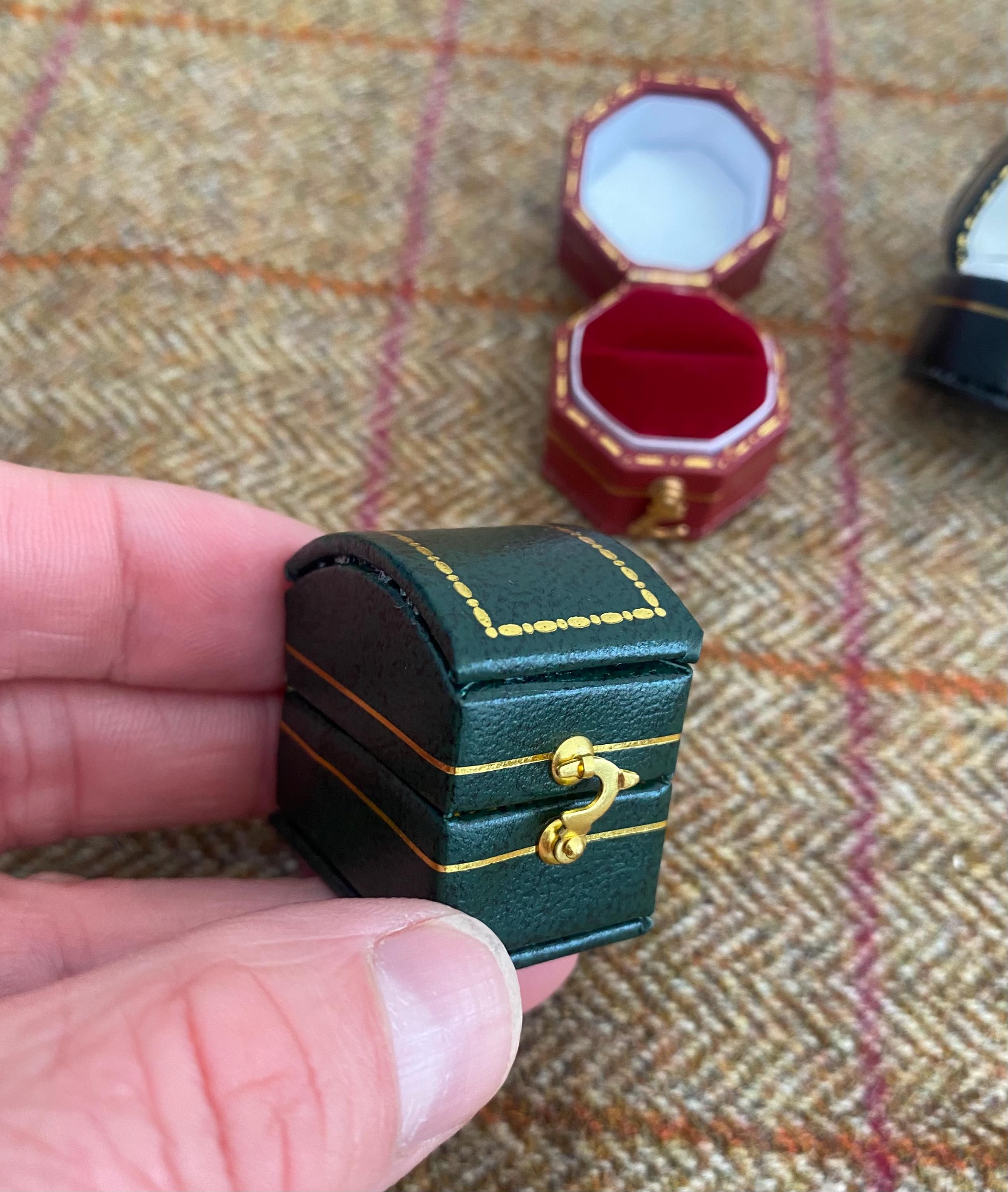 アンティーク雑貨 US Vintage ring box 3 il_fullxfull.6384458580_xgxh.jpg