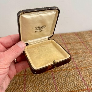Vintage Jewellery Box. British Antique Jewelry Box. Old Jewelry Case. Vintage Jewellers Box