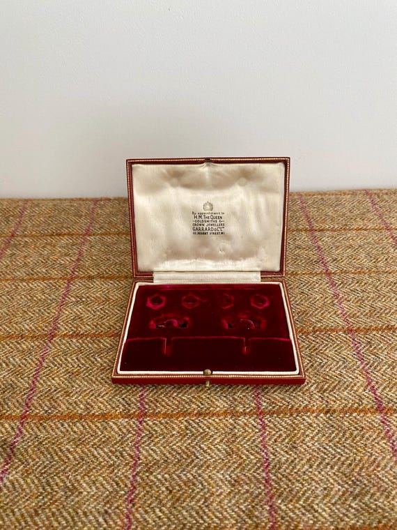Vintage Jewellery Box. Quality Jewelry Box. Leather Garrard Jewellers Cufflinks Box. Jewellers to the Queen