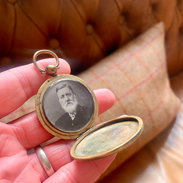 Antique Mourning Hair locket. Victorian Photo locket with plaited hair panel.