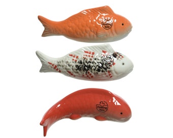 Figurines décoratives Poisson Koi porcelaine 16 cm décoration d'étang flottant 1 pièce asst