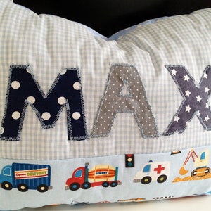 Almohada de almohada de bebé personalizada con nombre coches imagen 3