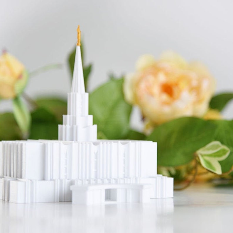 Jordan River Utah Temple Statue Replica image 0