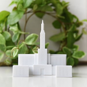 Los Angeles California Temple Replica Statue