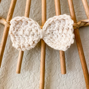 Crochet Bow Clip