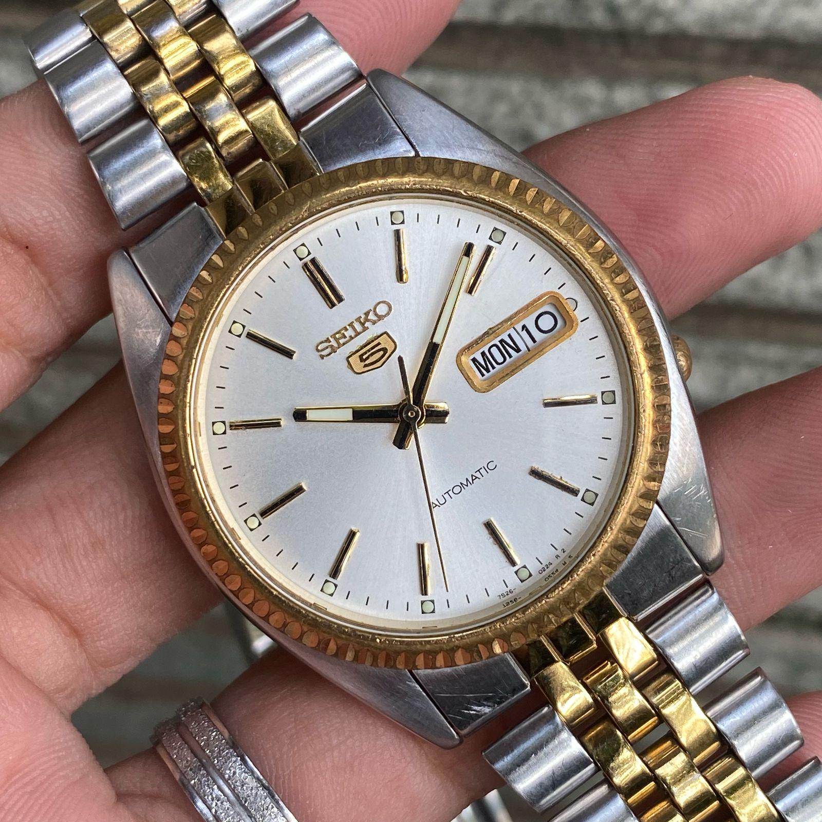 ◇稼働 SEIKO GRAND QUARTZ 腕時計 デイデイト 10角ベゼルy（セイコー  