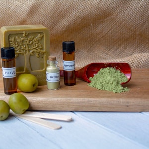 Rebel Kit Eco Friendly Soap Making Kit Peppermint, Green Tea & Olive Oil SLS/SLES Free. Cruelty Free Gift Ideas. image 1