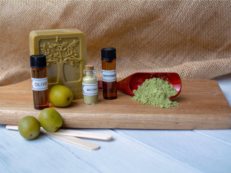 Rebel Kit Eco Friendly Soap Making Kit Peppermint, Green Tea & Olive Oil SLS/SLES Free. Cruelty Free Gift Ideas. image 1