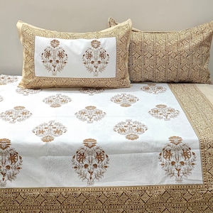 Hand Block Print Cotton Bedsheet With 2 Reversible Pillow Covers, Floral Print Cotton King Size Flat/Fitted Bed Sheet Set for Home Décor