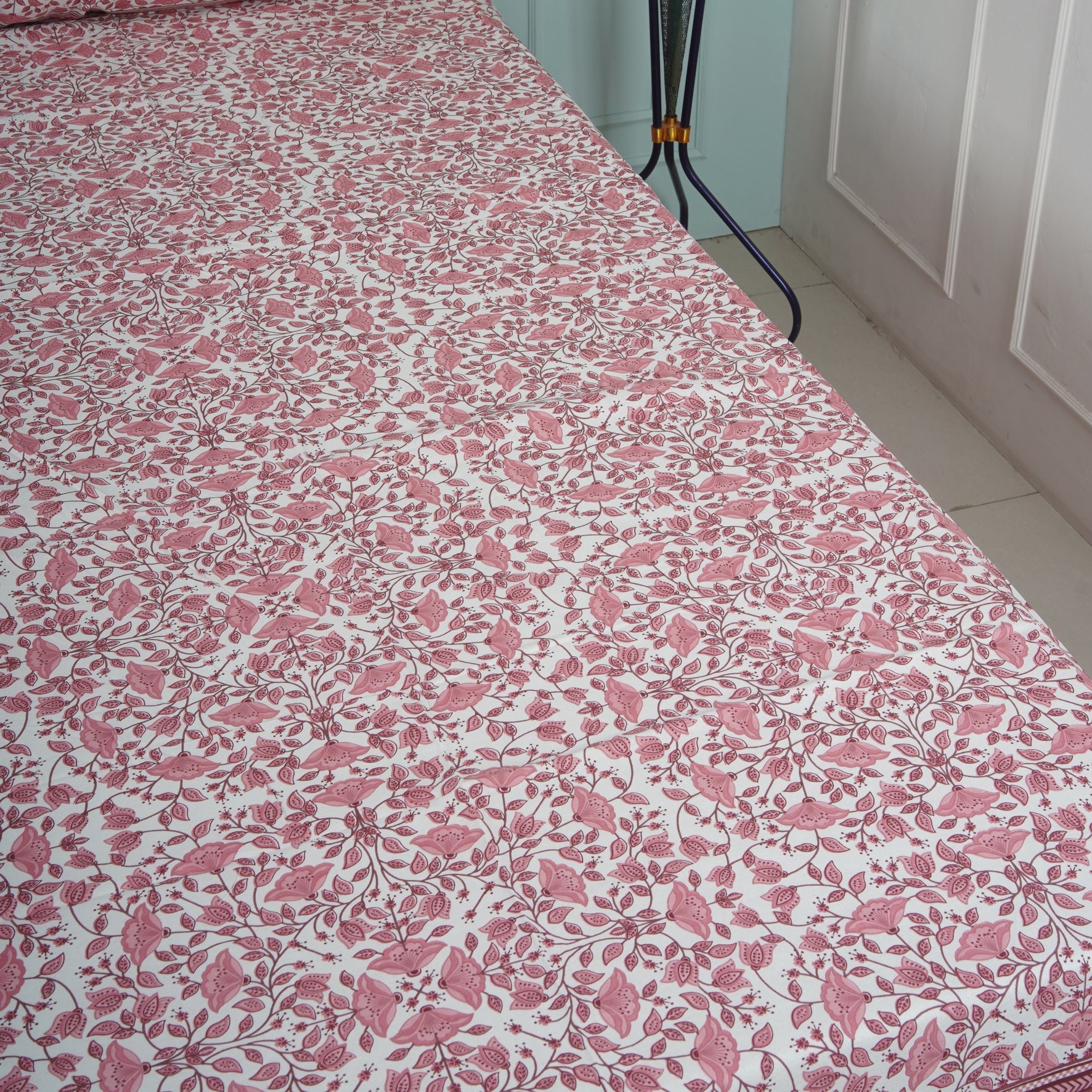 Bedsheet King Size Tapestry Printed With 2 Pillow Cases Bedsheets Size